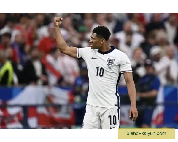 贝林厄姆担任多特蒙德队长后表现稳健，成为球队核心。